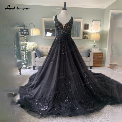 Gorgeous Black Wedding Dress with V neckline Sequins Lace Gothic Wedding Gown Custom Made robe de mariee noire gothique 2022