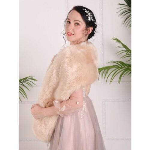 2020 Hot fleshcolor Elegant bolero women Evening Jacket feather robe fur Scarfs Cape Wedding Bride Outerwear