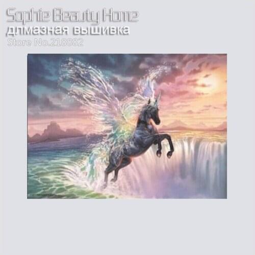 2018 Sale New Diamond Mosaic Fly Unicorn With Wing Embroidery Hobby Icon Cloth Needlework Rhinestone Cross Stitch Beadwork Kit