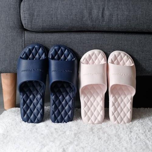 2021 New Men and Women Indoor Bath Slippers Foot Massage Bathroom Non-slip Wear-resistant Soft Bottom Eva Slippers