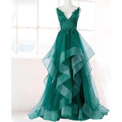 Green Evening Dresses V-neck Ruffels A-line Evening Party Gowns Appliques Sequins Sweep Train Formal Dresses Robe De Soiree