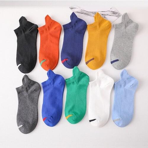 New Mens Socks Fashion Trend Comfortable Ankle Socks Breathable Deodorant Sports And Leisure Cotton Boat Shallow Mouth Socks