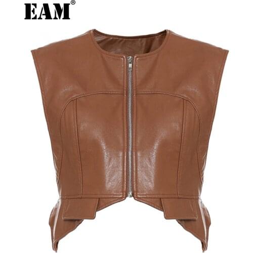 [EAM] Women Loose Fit Irregular Pu Leather Zipper Vest New Round Neck Sleeveless Fashion Tide Spring Autumn 2021 1DD0726