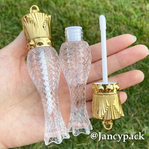 Cute clear blue Plastic Mermaid Lip Gloss Tube Cosmetic Golden Crown Wand Lipgloss Packaging Container lip oil tubes with wands