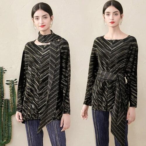 Miyake pleated woman retro printed tops 2021 new style with scarf loose thin bat sleeve temperament T-shirts folda fashion Tees