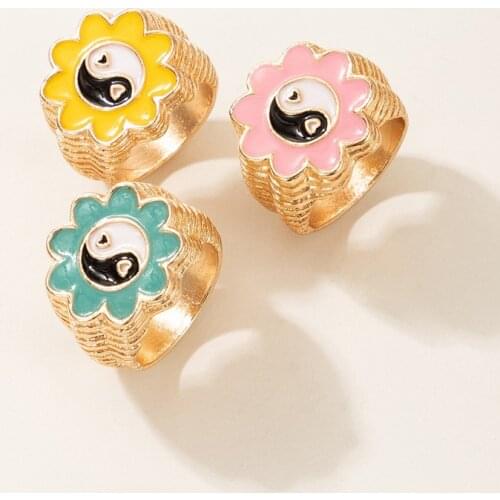 New Ins Creative Color Flower Tai Chi Yin Yang Ring Simple Retro Color Gossip Flower Rings For Women Girls Fashion Jewelry Gift