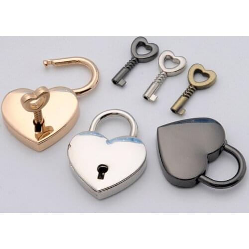 QiARSOYOO Cord Clips