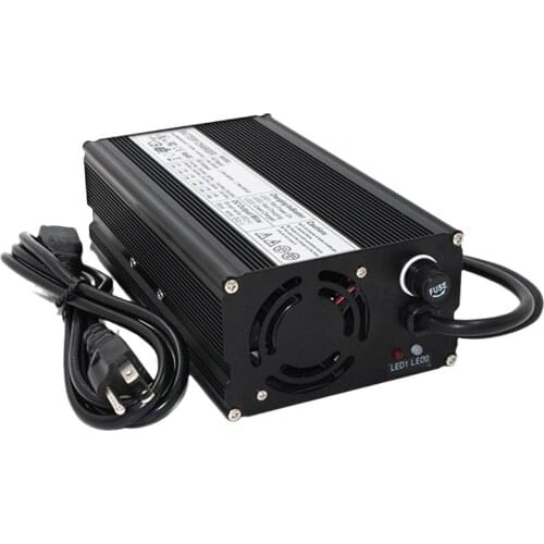 63V 8A Quick Charge For 15S 55.5v Lithium Battery Pack With Cooling fan Smart Auto-Stop electric bike/car/Forklift Charger