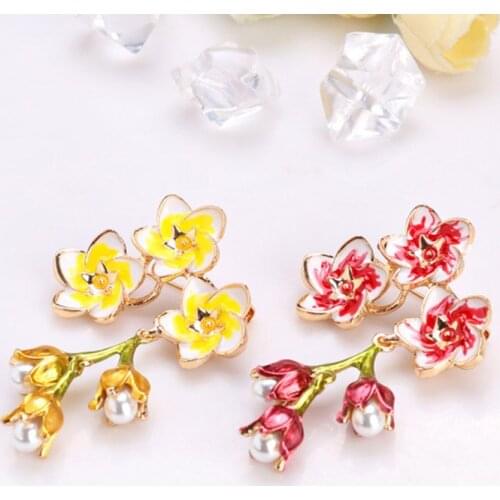 LUBOV Fashion Elegant Faux Pearl Inlaid Enamel Flower Women Brooch Jewelry Weddings Party Beautiful Coat Accessories Pins Gifts