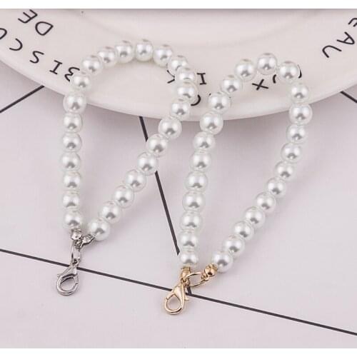 Simulated Pearl Keychain with Silver Color Clasp Women Pendant Bag Jewelry Fashion Key Rings Handmade Accessories Ornaments Gift