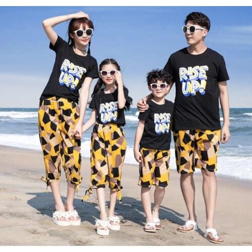 2020 Family Matching Outfits Clothes Summer Beach Vacation Family Mom Daughter T-shirt and pants Father Son T-shirts and pants