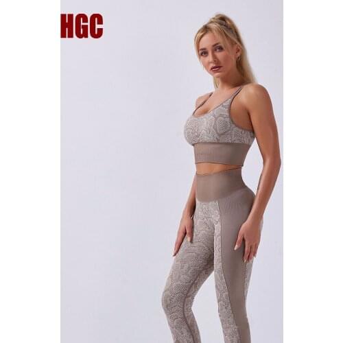 Yoga Set Women Seamless Sports Suit 2 Piece Serpentine High Quality Fitness Sportswear Gym Leggings And Top Push-up Tracksuit
