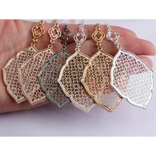 ZWPON Long Chain Cutout Heart Motif Morocco Pendant Necklace for Women Fashion Fall Gold Long Sweater Chain Necklace