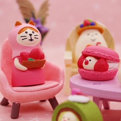 Pink Manbird Strawberry Dessert Baking Cake Doll House Miniature Food Play Resin birthday present Personality Room decoration