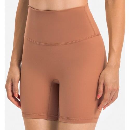 Spring/Summer 2021 new non-T-line solid color yoga shorts double-sided sanding skinny stretch sports fitness three-point pants