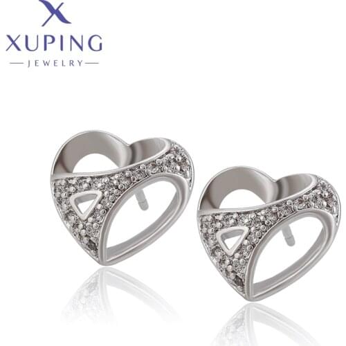 Xuping Jewelry Fashion Trendy Heart Stud Earrings for Women Modern Elegant Gift A00622625