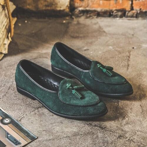 New Soft Leather Vintage Men Shoes High Quality Cow Suede Formal Dress Leather Shoes Casual Tassel Wedding Flats Work Loafers