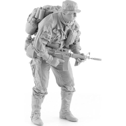 1/16 Resin Figure Model Kit American infantryman in the Vietnam War unpainted unassembled
