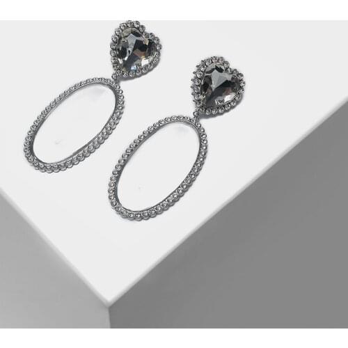 Amorita boutique Oval heart design exaggerates fashion clip earrings