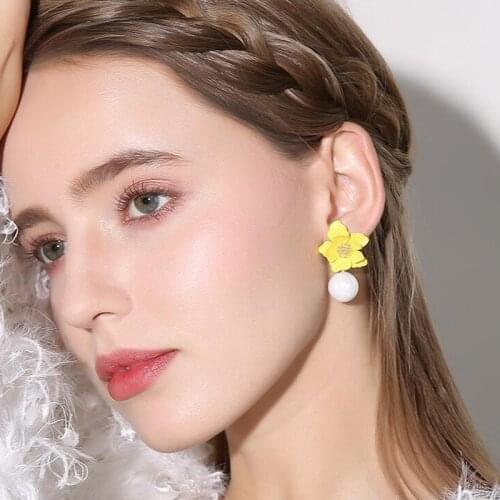 Fashion Pearl Drop Dangle Earrings paint Flower Enamel Golden Sweet Jewelry Vintage Statement Earings For Girls Women Gifts