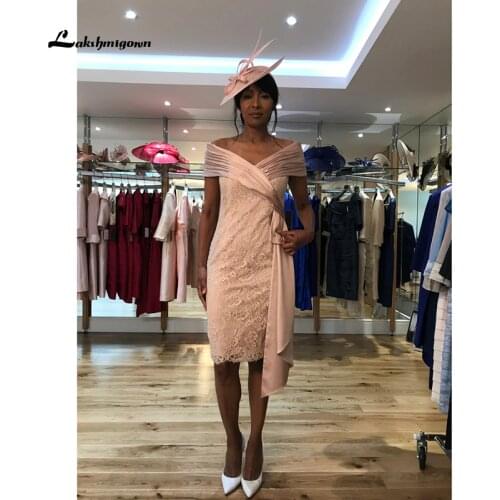 Fashion Knee Length Off Shoulder Lace Pleats Mother Of The Bride Dresses For Wedding Elegant 2021 vestidos para madre de novia