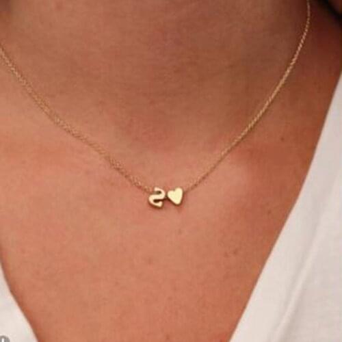 Hfarich Mini Heart Initial A B C J -Z Pendants Necklace Chain Women Choker Necklace For Girlfriend Sister Birthday Surpris Gift