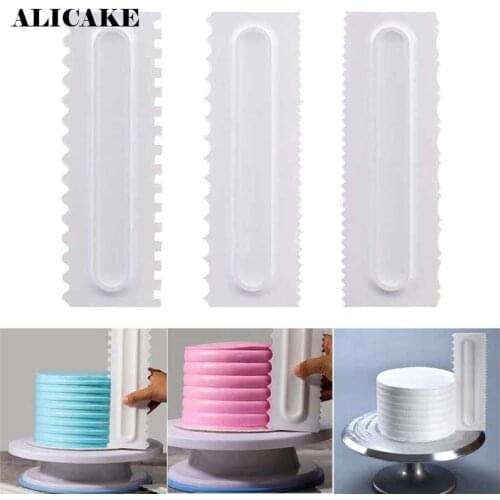 1Pc Cake Scraper Fondant Mousse Cream Irregular Teeth Edge Cream Spatula Edge Smoother Cake Spatula Baking Pastry Kitchen Tools