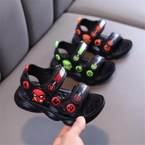 Childrens shoes 2021 summer new boy Disney cartoon leisure small ZhongTong students prevent slippery sandals sandals