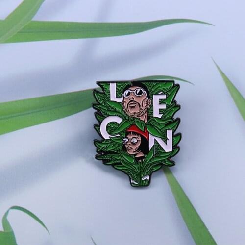 Leon the Professional Couple Brooch Natalie Enamel Pin the best killer Badge Halloween costume reference Decor