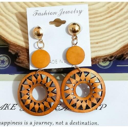 The new 2019 euramerican popularity African wood long pendant earring fashion style restoring ancient ways women earrings