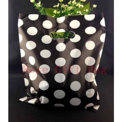 Wholesale White Round Dots Black Plastic Bag 25x35cm Large Jewelry Shopping Packaging Plastic Gift Bags With Handle 50pcs/lot