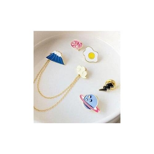 Korean version of the jewelry pins lively and lovely Fuji Mountain Star Omelette Lucky Cat Clouds Needle Brooch Fashion Brooch
