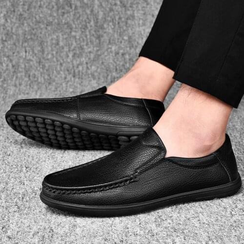 Brand Fashion men shoes Summer Cowhide 2021 Soft Moccasins Men Loafers Genuine Leather Shoes Men Flats Gommino Driving Shoes men