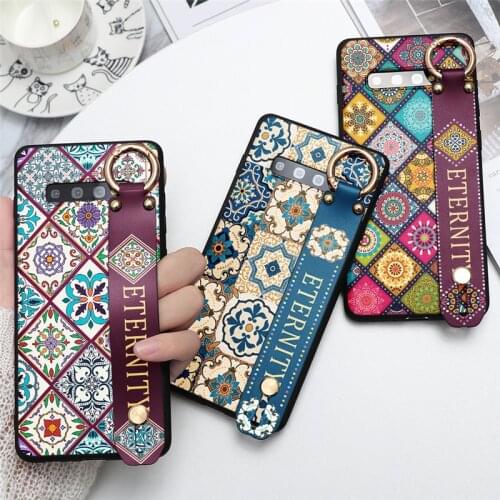 Wrist Strap Soft TPU Case For Samsung Galaxy S7 S6 Edge S8 S9 S10 S10e A6 Plus A7 A9 A30 A20 A40 A50 A60 A70 Retro Flower Covers