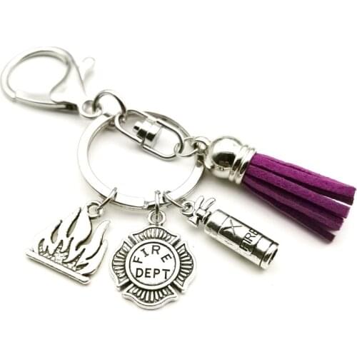 Design Cute Multi-color Tassel Fireman Mini Fire Extinguisher Fire Medal Keychain Man Woman Amulet Keyring Jewelry Gift Party