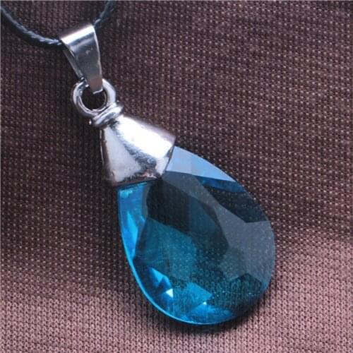 Animation Jewelry Sword Art Online Necklace Blue Crystal Pendant Necklace Sword SAO YUI Necklace Cosplay Jewelry 12pcs/lot