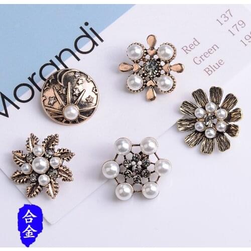 50pcs Anti-Gold Color Zinc Alloy Material Pearl Crystal Flower Charm for Cloth/Bag/Hair DIY Handmade Jewelry Making Wholesale