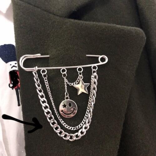 U-Magical Textured Smile Multi Layered Chain Brooch for Women Man Stylish Metal Star Pins Brooches Hollow Halloween Accessories