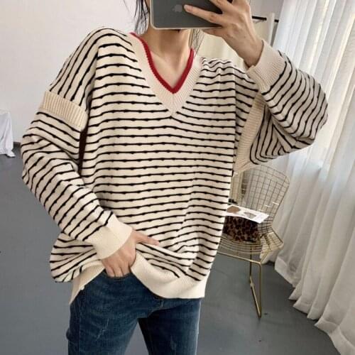 2021 autumn and winter V-neck striped sleeves stitching fashion personality casual all-match pullover knitted sweater