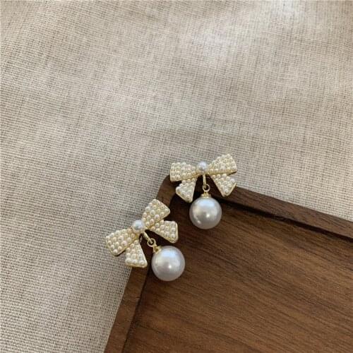 TIMEONLY Creative Oversize Imitation Pearl Dangle Earrings French Bowknot Charms Earring Simple Accessories for Women Female