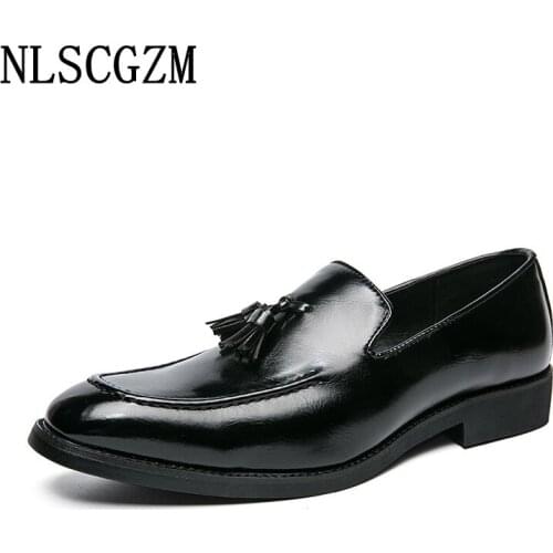 Coiffeur Leather Shoes Men Formal Business Suit Mens Dress Shoes Loafers Italian Wedding Dress Oxford Slip on Shoes for Men
