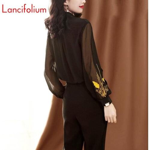 Lancifolium Womens Black Shirts