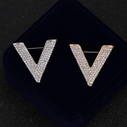 Fashion Simple OL Style Women Letter V Suit Brooch Sweater Cardigan Clips Filigree Dress Cinch Clip Coat Shawl Brooch jewelry