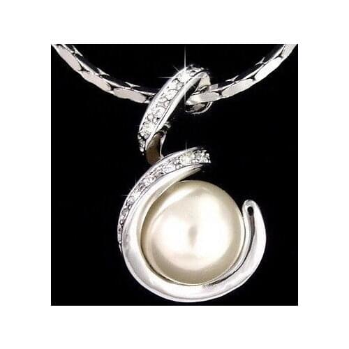 White Shell Pearl Crystal White Gold Plated Snake S Pendant & Necklace