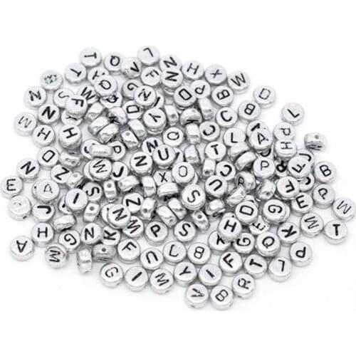 1000pcs Random Mixed Silver Tone Flat Round Alphabet /Letter "A-Z" Acrylic Spacer Loose Beads For DIY Garment Accessories7mm
