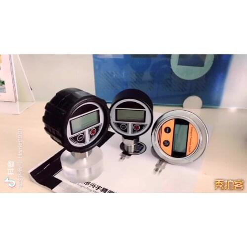 Battery powered digital manometer pressure gauge