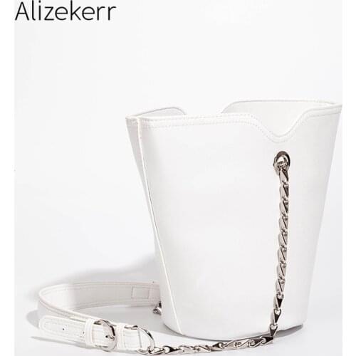 High Quality Chain Bucket Shoulder Bag Women 2021 New Elegant Luxury Designer White Soft PU Crossbody Purse And Handbag Fashion
