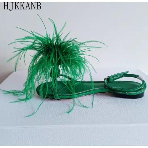 Sexy Ostrich Fur Flat Women Sandals Narrow Band Clip-on Real Leather Sandals Party Wedding Shoes Fluffy Feather Runway Shoes