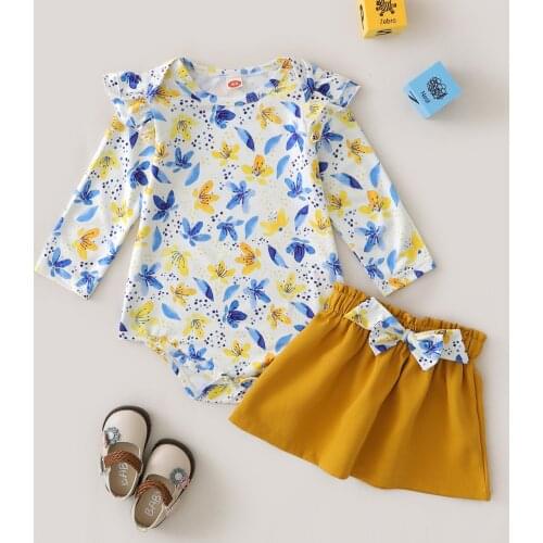 The new baby girl long-sleeved flower printed ha-tie skirt set two-piece set