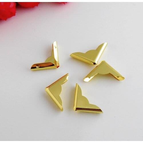 Free Shipping 50 Golden Book Scrapbooking Albums Menus Folders Corner Protectors 22x30mm F0993